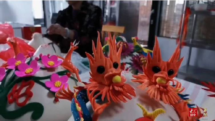 【争奇斗艳!即墨西王村蒸出100多种花样馒头】一个个普通的“饽饽”,在农家巧妇的揉捏下,成